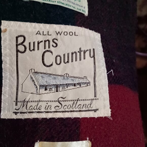 Burns Country red plaid 100% wool throw blanket made in Scotland - Picture 4 of 4